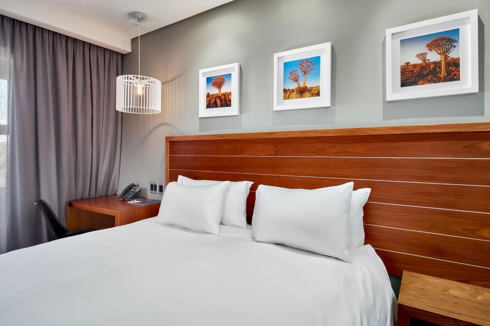 Protea Hotel By Marriott Pretoria Hatfield 客房 照片