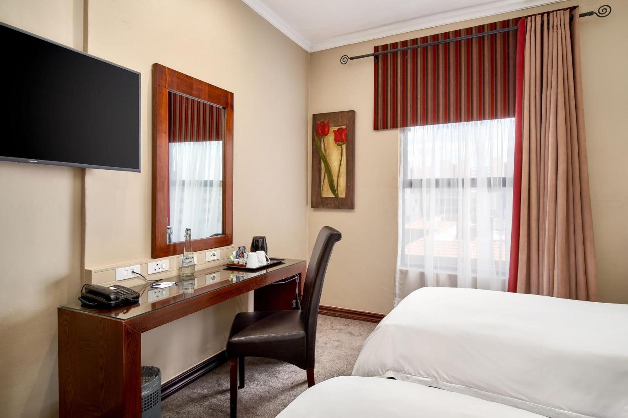 Protea Hotel By Marriott Pretoria Hatfield 客房 照片