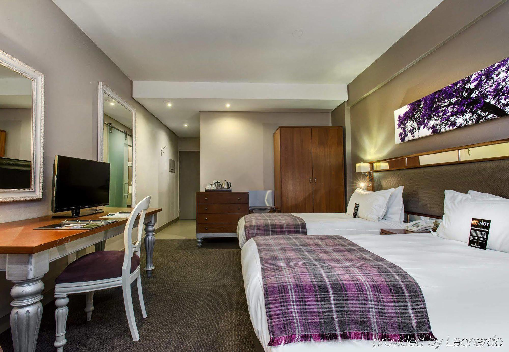 Protea Hotel By Marriott Pretoria Hatfield 外观 照片