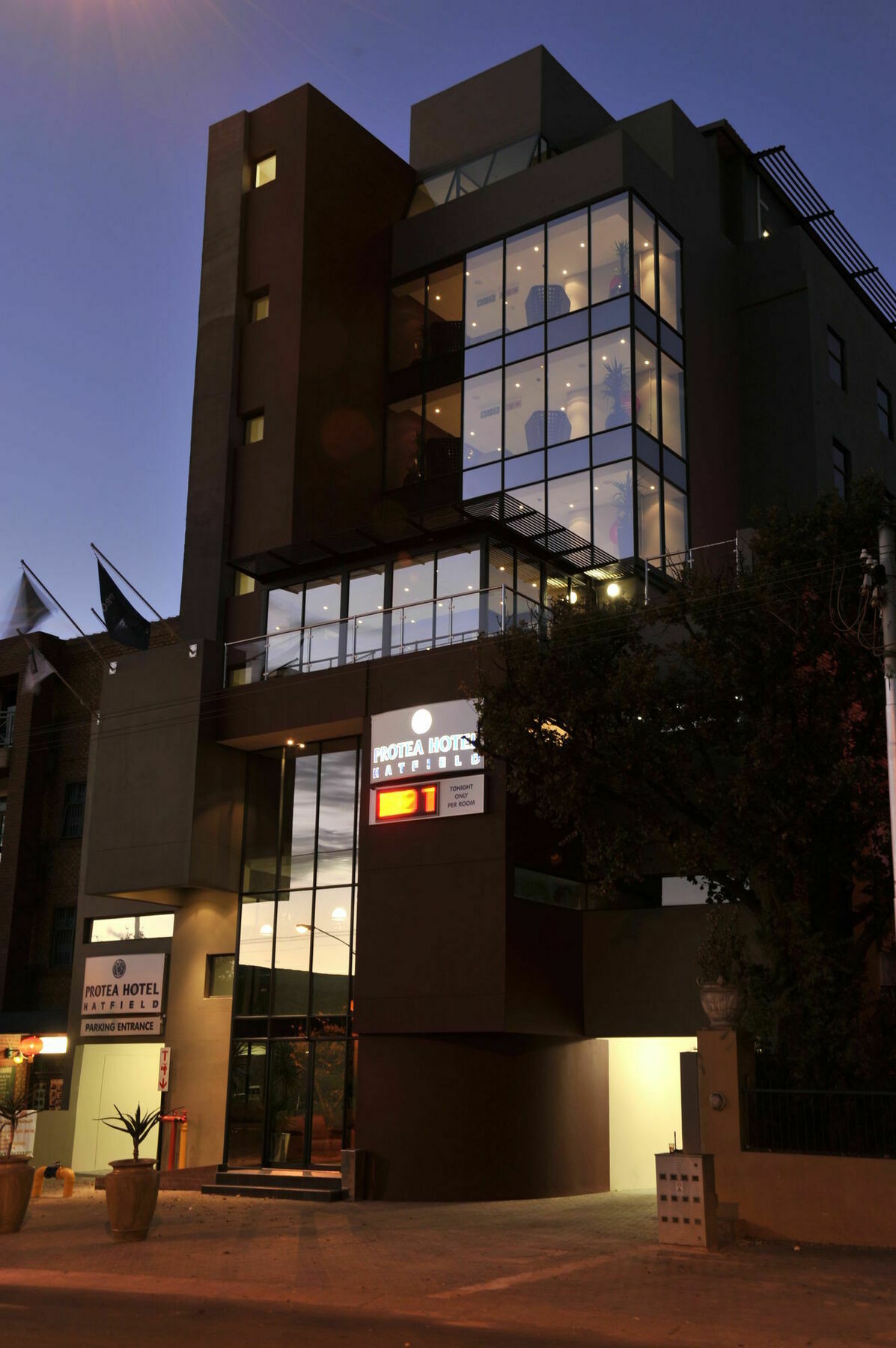 Protea Hotel By Marriott Pretoria Hatfield 外观 照片