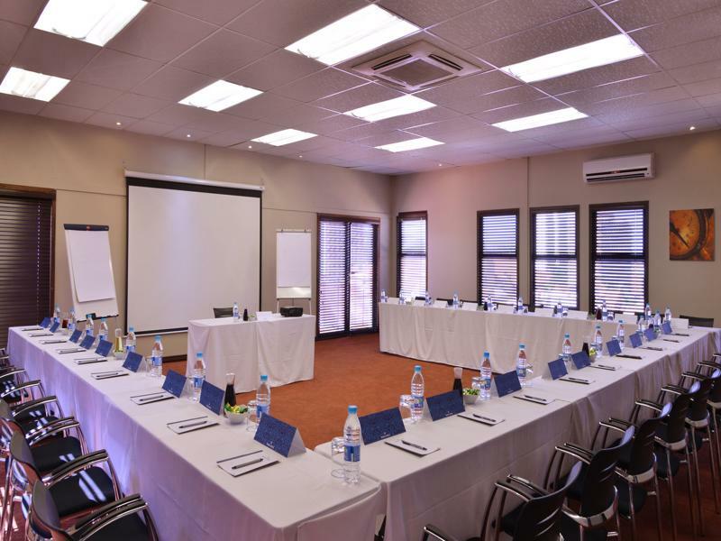 Protea Hotel By Marriott Pretoria Hatfield 外观 照片