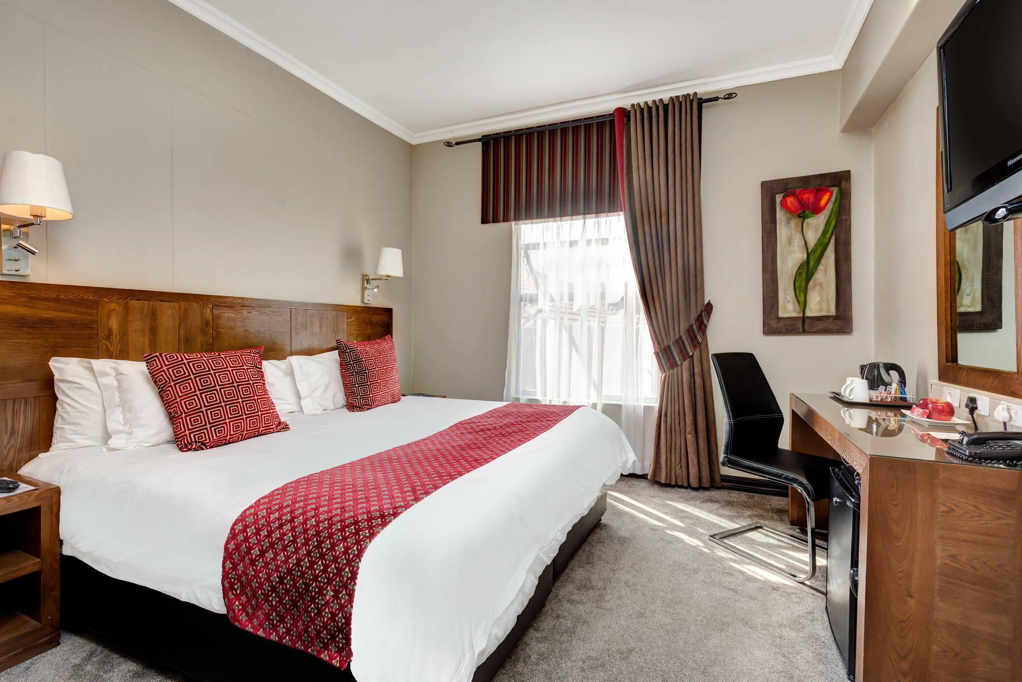 Protea Hotel By Marriott Pretoria Hatfield 外观 照片