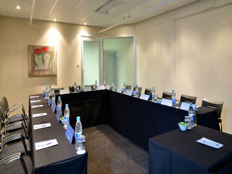 Protea Hotel By Marriott Pretoria Hatfield 外观 照片