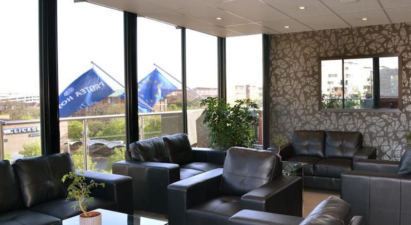 Protea Hotel By Marriott Pretoria Hatfield 外观 照片